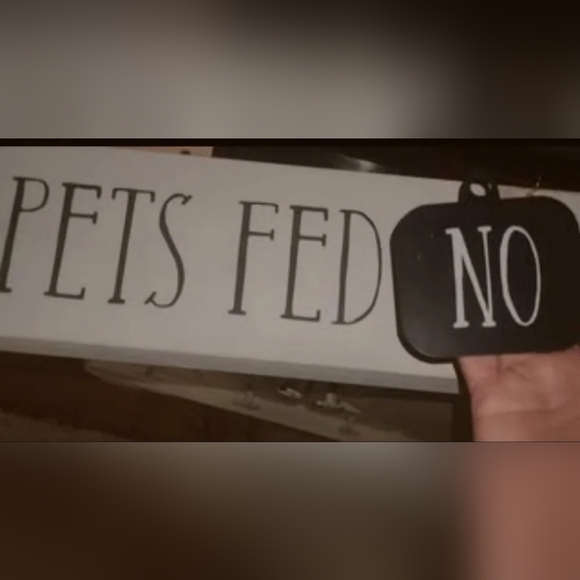 NEW Pet's Fed ? YES & NO sign Wood - Picture 4 of 7